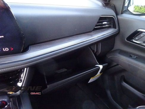 New 2026 Chevrolet Tahoe Premier w/ Sun And Tow Package image 29