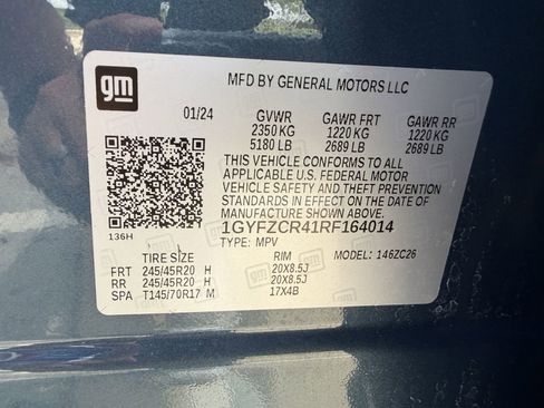 Used 2024 Cadillac XT4 Premium Luxury FWD image 30