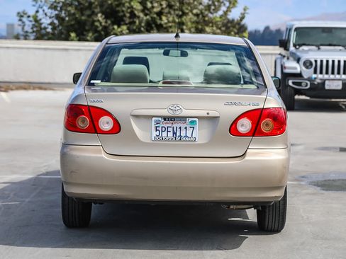 Used 2005 Toyota Corolla CE FWD image 6