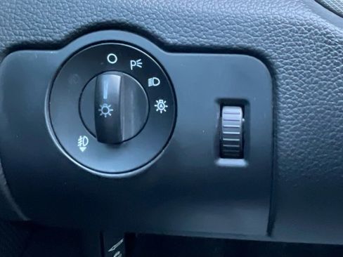 Used 2010 Ford Mustang GT Premium image 25