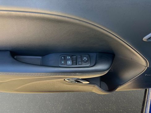 Used 2021 Dodge Challenger SRT Hellcat RWD image 11
