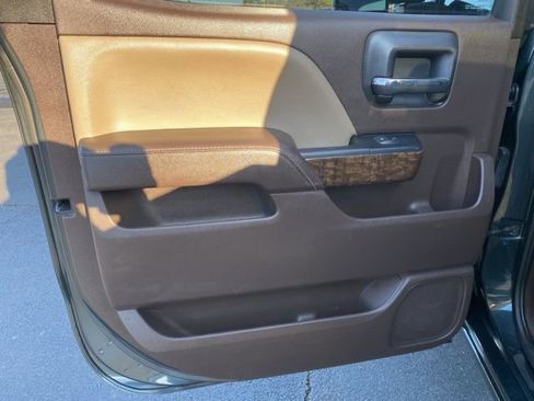 Used 2018 Chevrolet Silverado 1500 LT w/ LT Fleet Convenience Package image 32