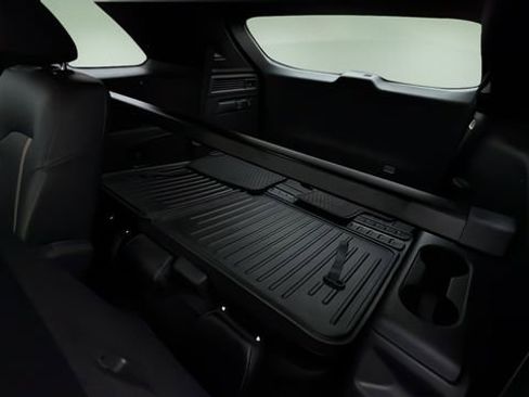 Used 2025 MAZDA CX-90 3.3 Turbo w/ Premium Plus Pkg image 34