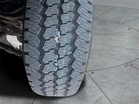 Used 2024 Ford F250 XLT w/ FX4 Off-Road Package image 39