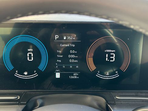 Used 2025 Hyundai Kona SEL image 40