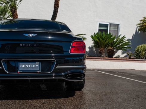 Used 2025 Bentley Flying Spur Plug-In Hybrid image 15