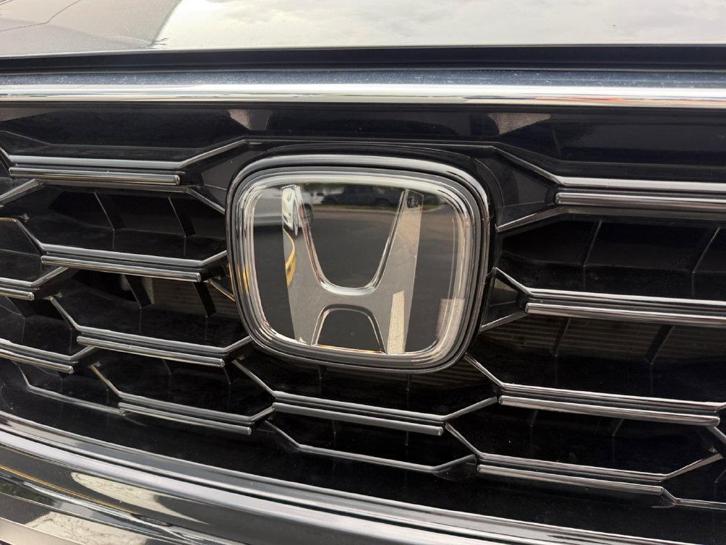 Used 2025 Honda CR-V EX-L image 32