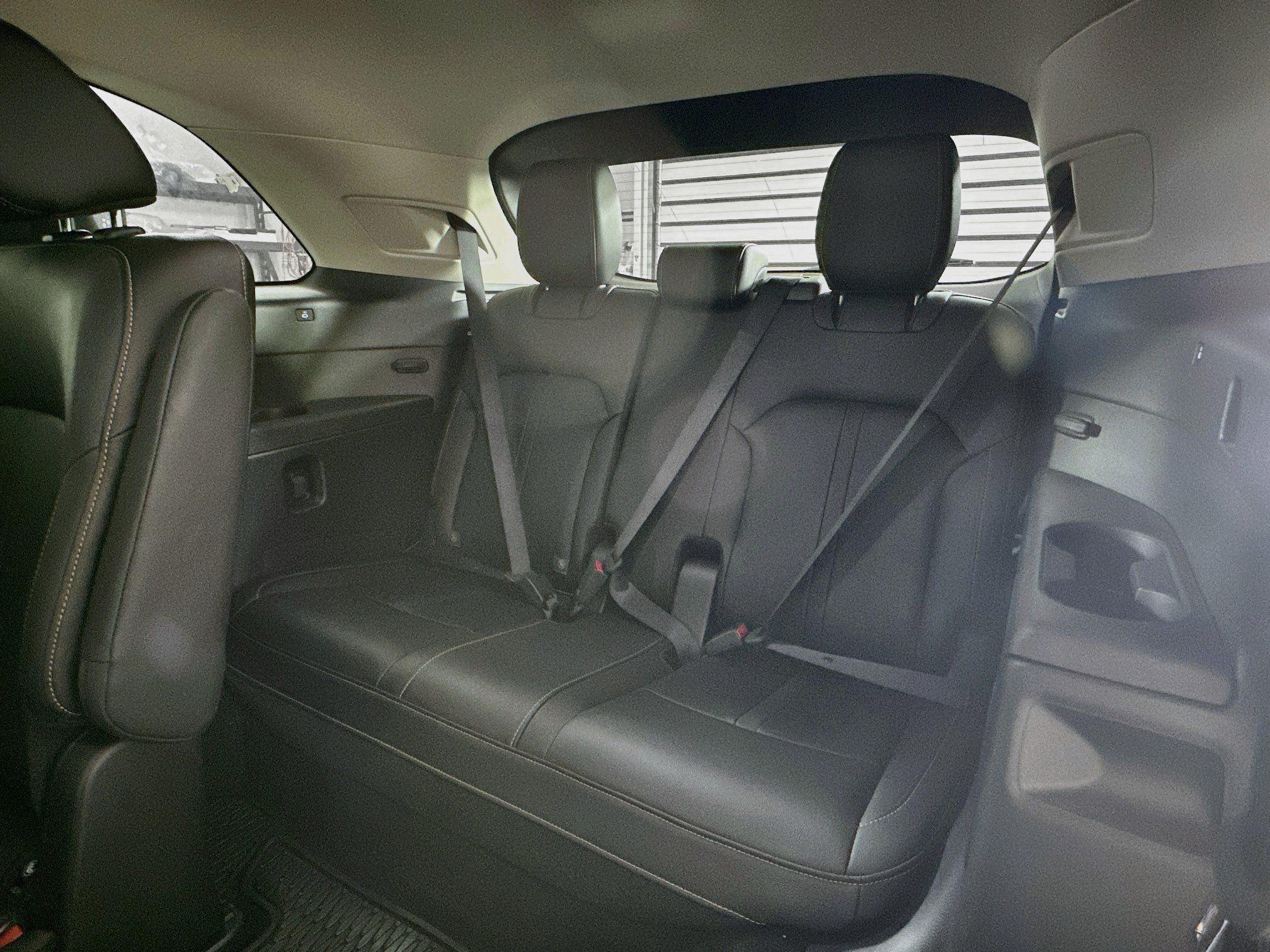 Used 2024 MAZDA CX-90 Plug-In Hybrid w/ Preferred AWD/4WD image 31