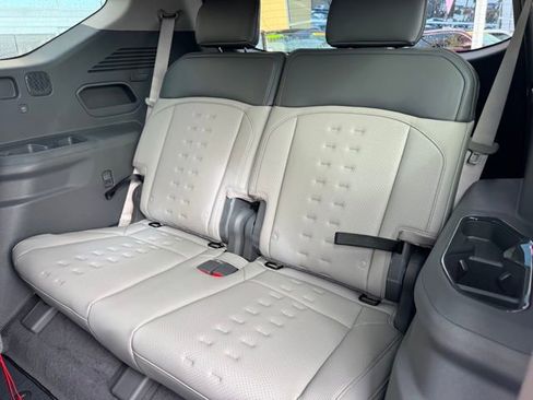 New 2026 Kia EV9 Wind image 15