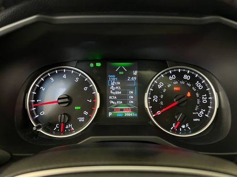 Used 2022 Toyota RAV4 XLE w/ Convenience Package AWD/4WD image 25