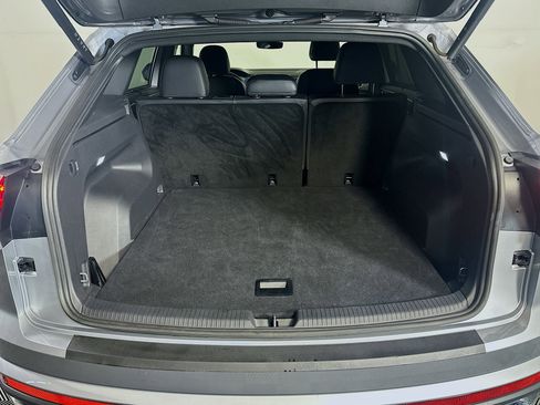 Used 2025 Volkswagen Atlas Cross Sport SE image 30