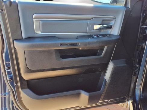 Used 2022 RAM 1500 Classic SLT image 20