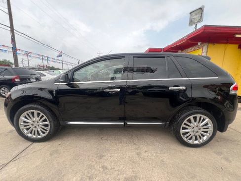 Used 2012 Lincoln MKX FWD image 8