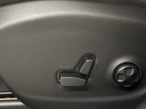 Used 2021 Jeep Cherokee Latitude Lux FWD image 14
