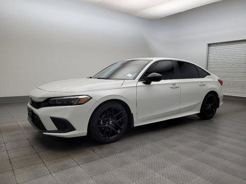 Used 2022 Honda Civic Sport image 2