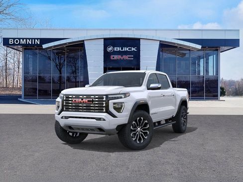 New 2026 GMC Canyon Denali image 8