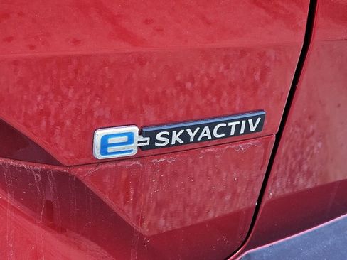 Used 2022 MAZDA MX-30 Electric w/ Premium Plus Pkg image 10