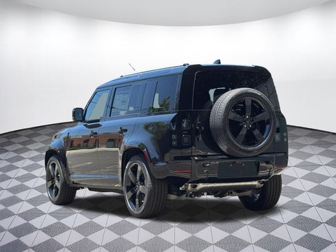 New 2026 Land Rover Defender 110 X-Dynamic SE AWD/4WD image 3