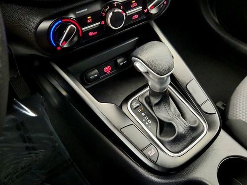 Used 2021 Kia Soul LX FWD image 16