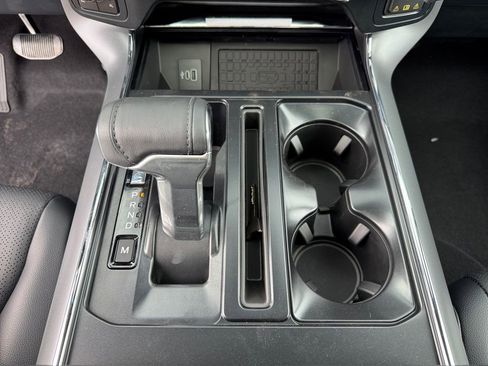 New 2025 Ford F150 Lariat w/ Equipment Group 502A High image 26