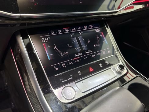 Used 2019 Audi Q8 Prestige w/ Adaptive Chassis Package image 27