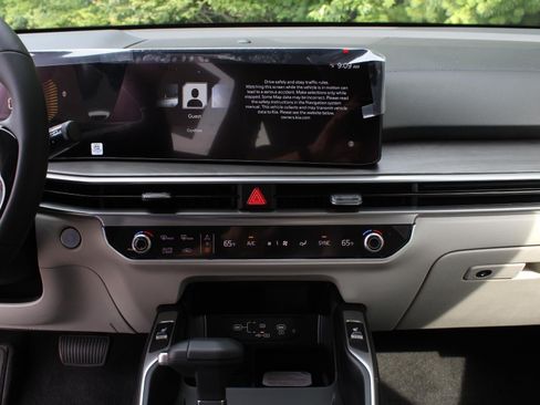 New 2026 Kia Sorento X-Line EX AWD/4WD image 14