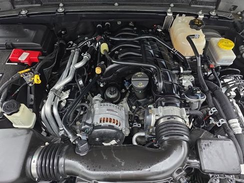 Used 2022 Jeep Wrangler Sport AWD/4WD image 20