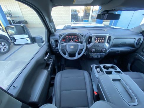 New 2026 Chevrolet Silverado 2500 Custom w/ Custom Value Package image 15