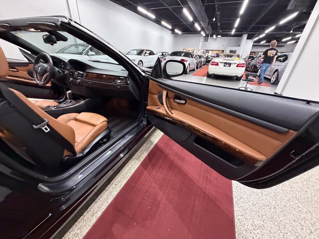 Used 2010 BMW 328i Convertible RWD image 32