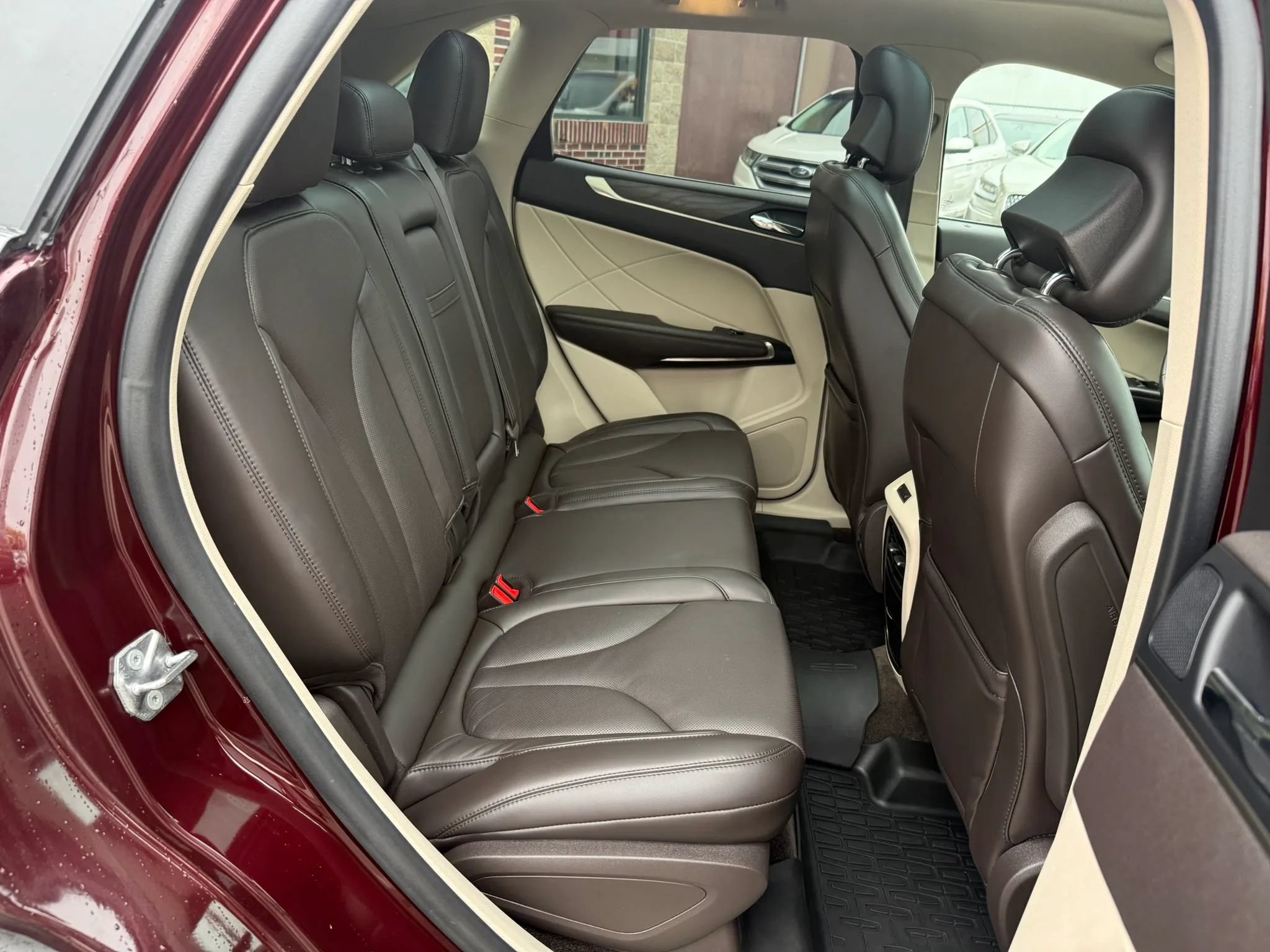 Used 2018 Lincoln MKC Reserve w/ Lincoln MKC Climate Package AWD/4WD image 34