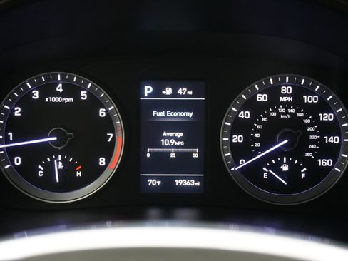 Used 2019 Hyundai Sonata Limited w/ Ultimate Package 04 image 18