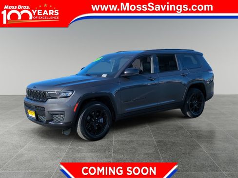 Used 2024 Jeep Grand Cherokee L Laredo image 1