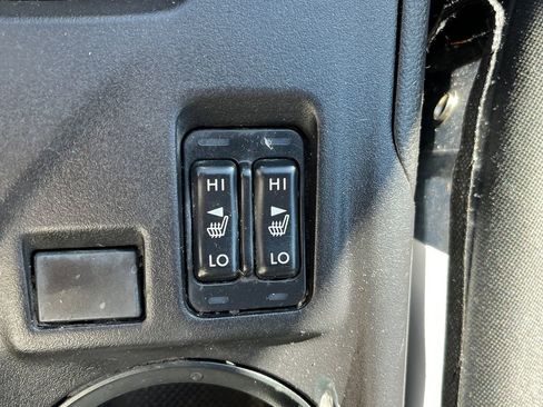 Used 2017 Subaru Impreza 2.0i Premium image 18