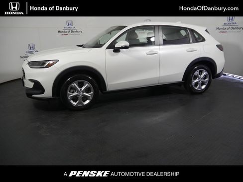 Used 2025 Honda HR-V LX image 1