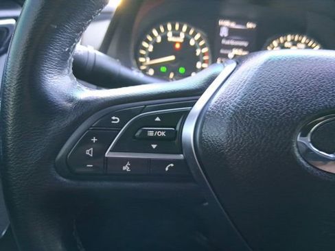 Used 2022 INFINITI Q50 Sensory image 11