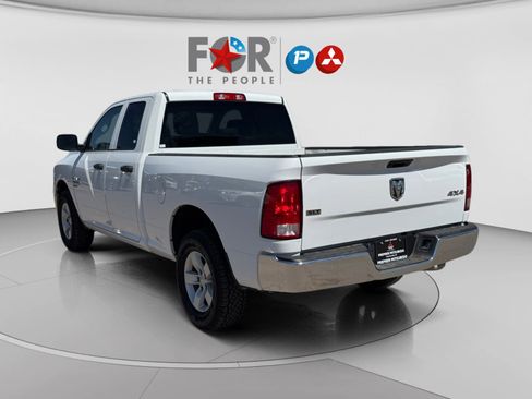 Used 2024 RAM 1500 Classic SLT AWD/4WD image 3