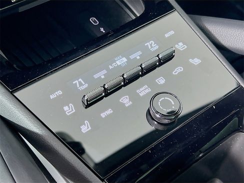 New 2026 Porsche Cayenne Base image 18