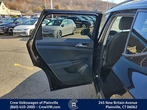 New 2026 Volkswagen Taos SE image 46