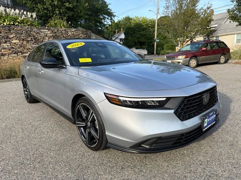 Used 2023 Honda Accord Sport image 9