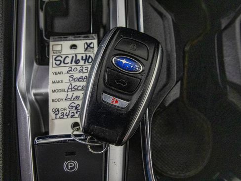 Used 2023 Subaru Ascent Limited w/ Technology Package AWD/4WD image 32