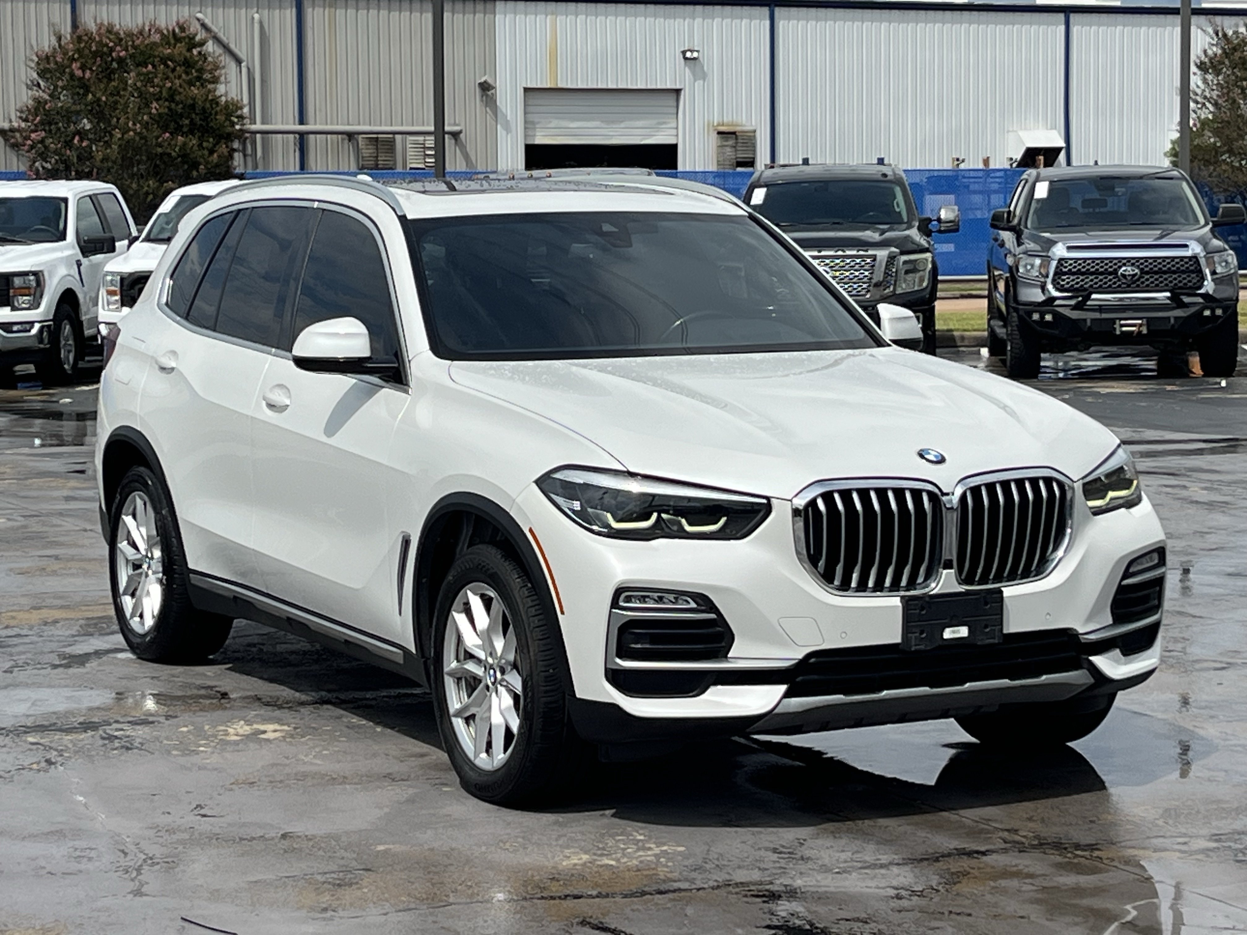 Used 2019 BMW X5 xDrive40i w/ Premium Package 2 AWD/4WD image 5