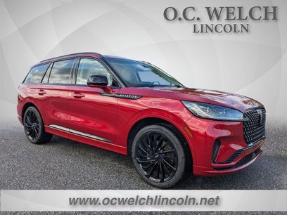 New 2025 Lincoln Aviator Reserve w/ Jet Appearance Package