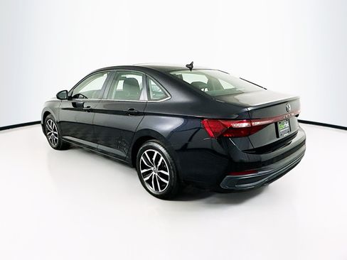Used 2025 Volkswagen Jetta SE w/ Sunroof Package FWD image 5