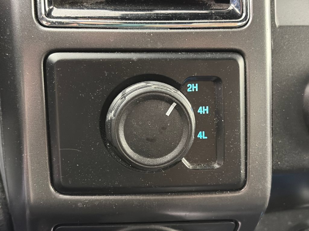 Used 2019 Ford F150 XLT w/ Equipment Group 302A Luxury AWD/4WD image 22