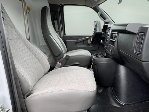 New 2025 Chevrolet Express 3500 w/ Power Convenience Package image 10