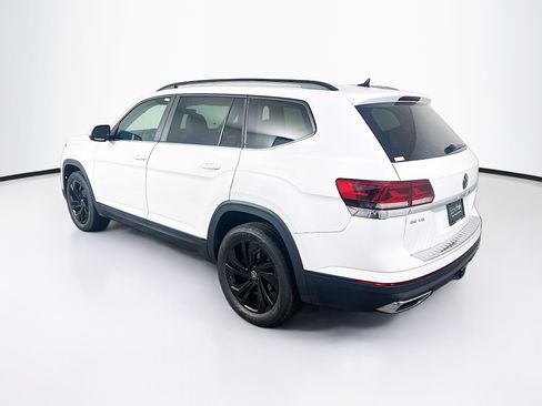 Used 2023 Volkswagen Atlas SE w/ Black Wheel Package FWD image 5