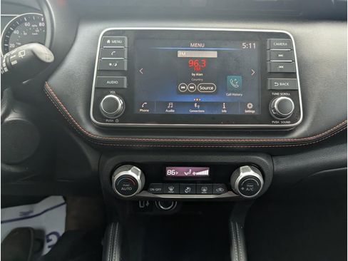 Used 2020 Nissan Kicks SR image 9