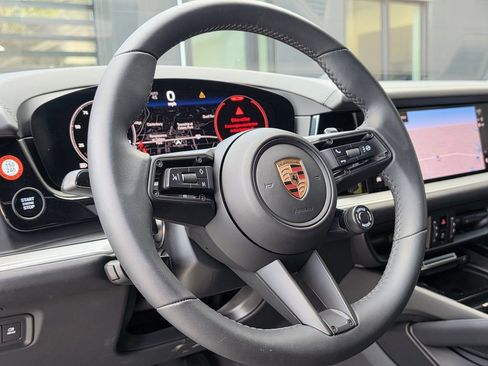 Certified 2026 Porsche Cayenne S AWD/4WD image 30