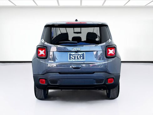 Used 2023 Jeep Renegade Latitude image 5