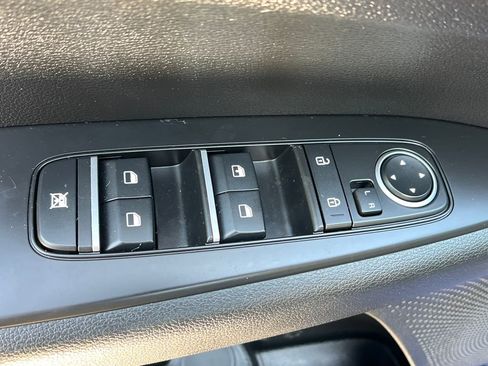 Used 2023 Kia Forte LXS FWD image 12